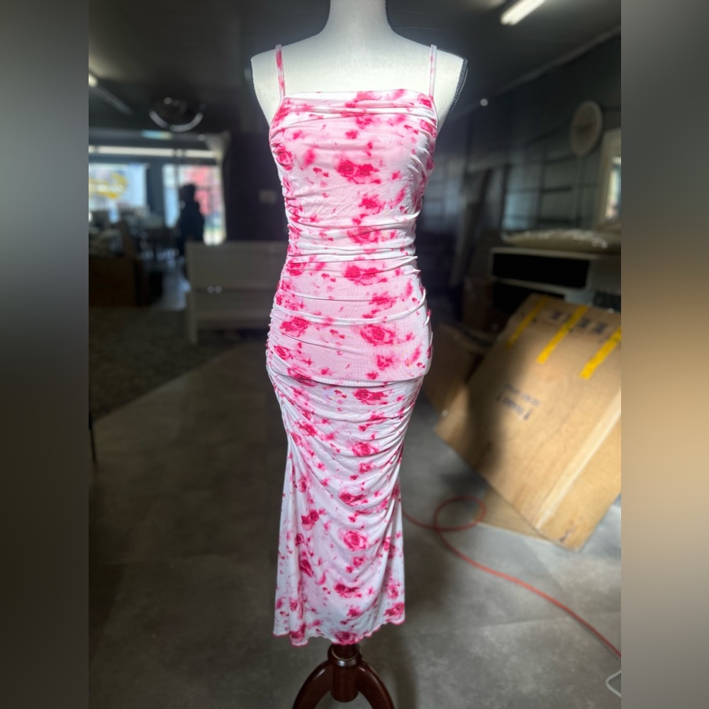 Floral fitted dress